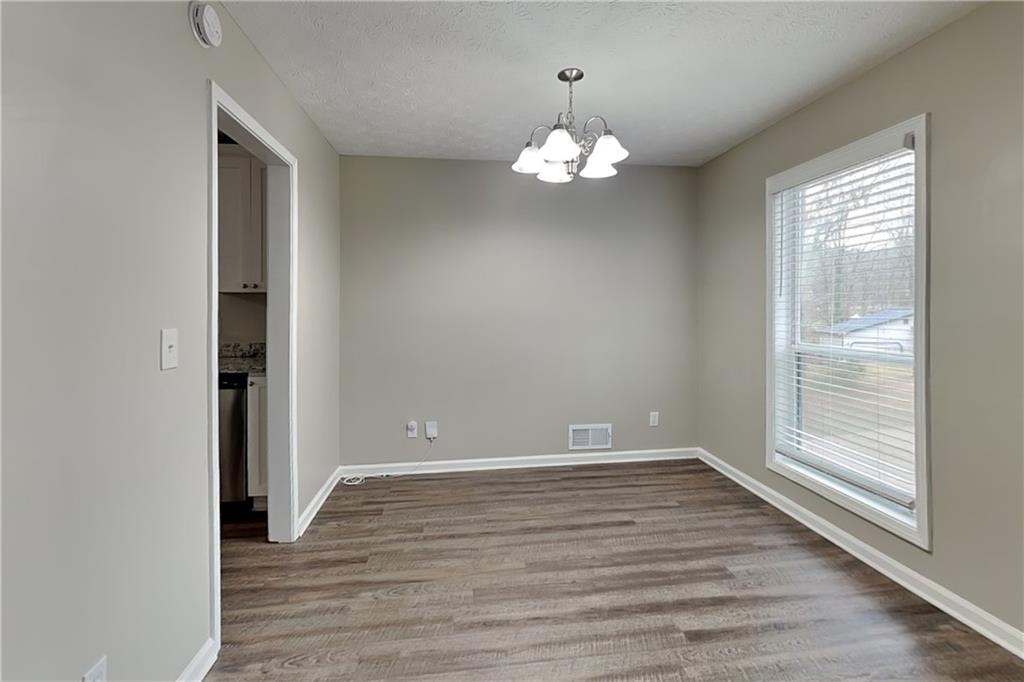 355 Ridgemont Drive Lawrenceville, GA 30046 - Photo 7 of 19