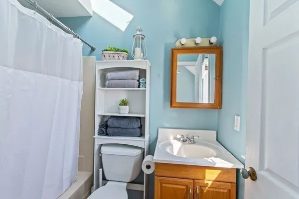 $2,300 | 12 Lower County Road, Unit A, Dennis, MA 02639