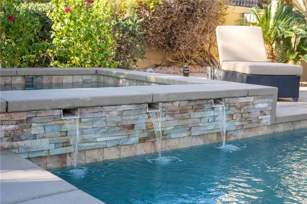 $6,425 | 55840 Pebble La, La Quinta, CA 92253