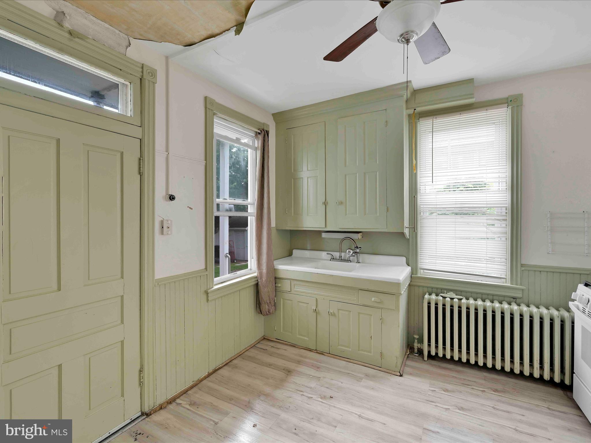 20 Parkway Schuylkill Haven, PA 17972 - Photo 11 of 34 Kitchen