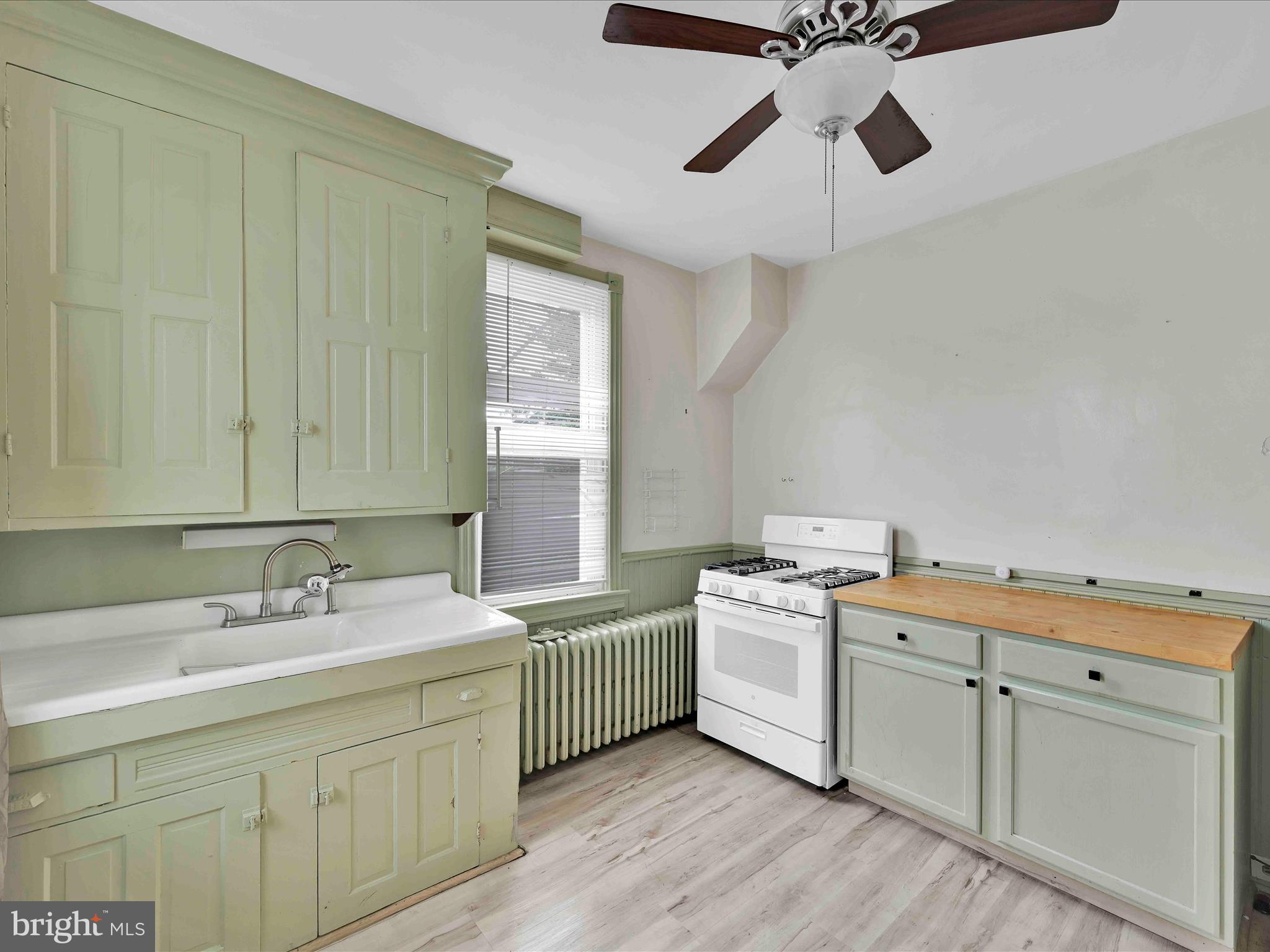 20 Parkway Schuylkill Haven, PA 17972 - Photo 10 of 34 Kitchen