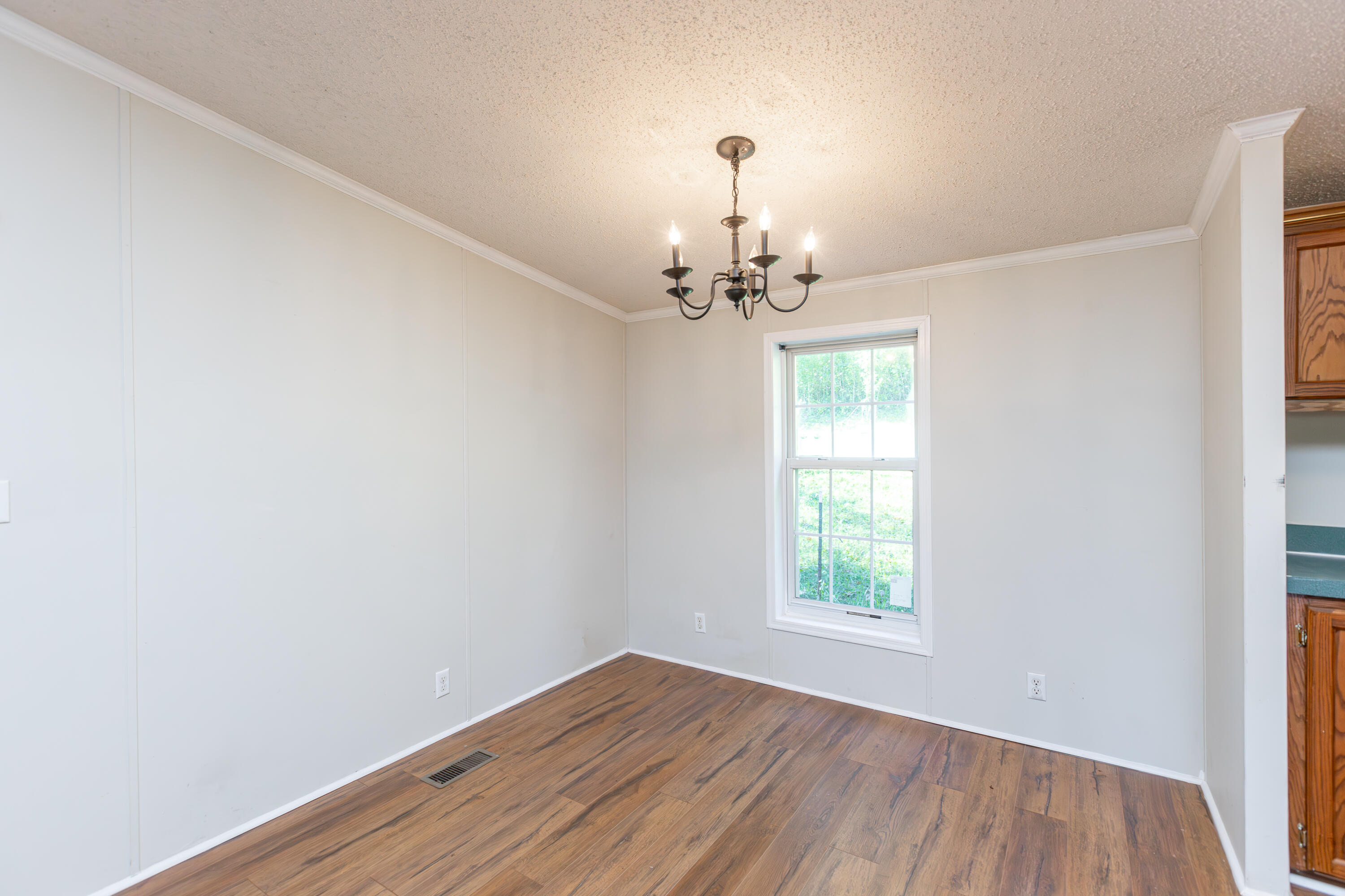 2925 Irvine Road Winchester, KY 40391 - Photo 15 of 34 1-13