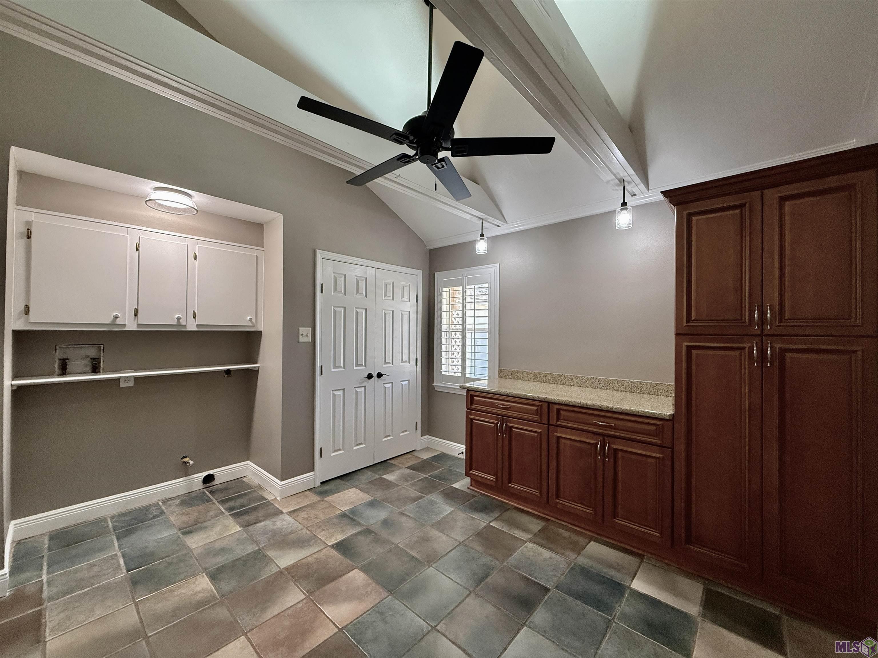 16706 Planchet Road Greenwell Springs, LA 70739 - Photo 16 of 32 LAUNDRY