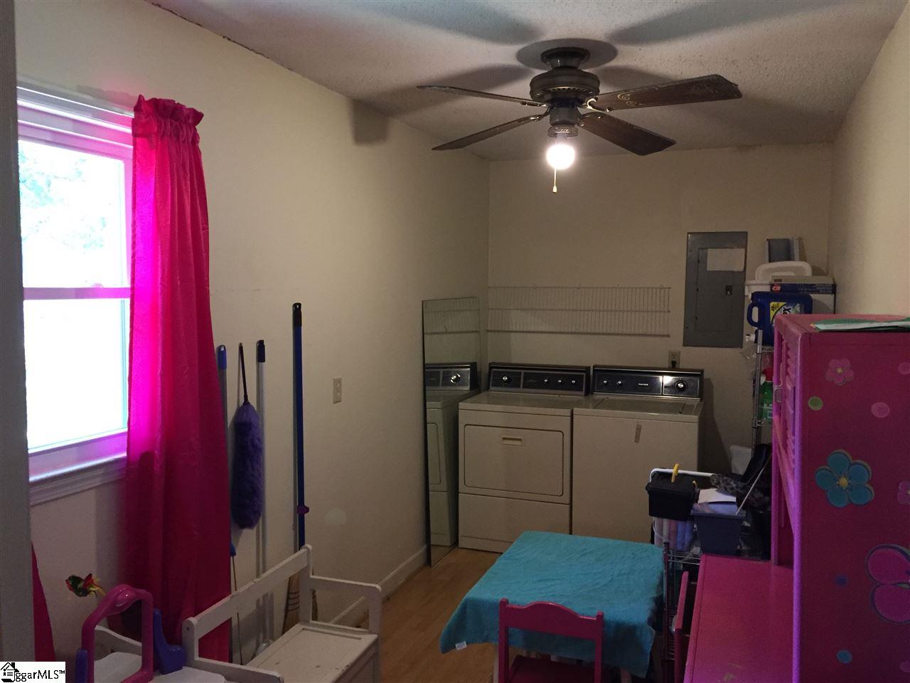 502 Timberlane Road Greer, SC 29651 - Photo 7 of 19 Gallery Image 7