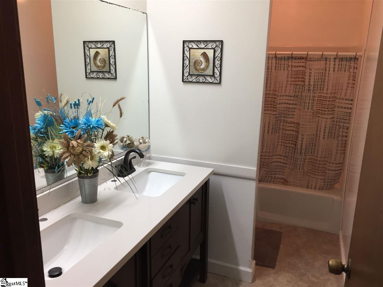 502 Timberlane Road Greer, SC 29651 - Photo 10 of 19 Gallery Image 10
