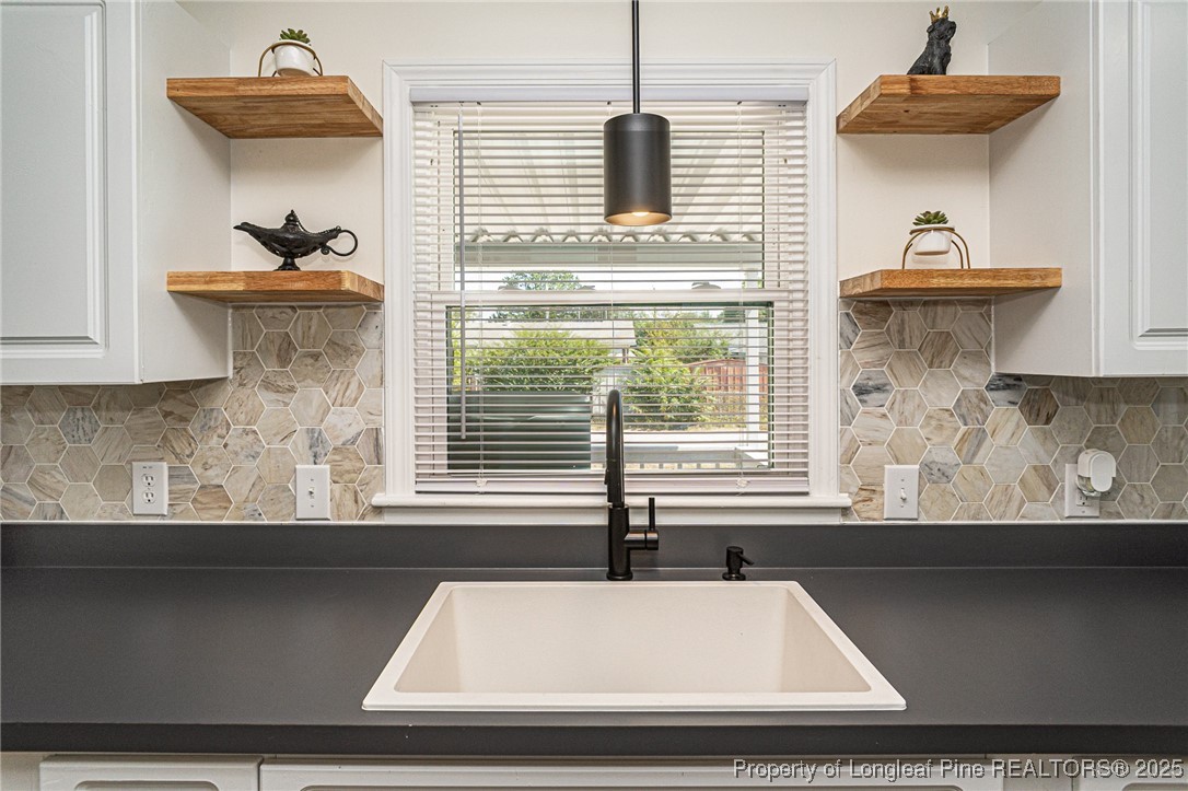 214 South 6th Street Spring Lake, NC 28390 - Photo 12 of 47