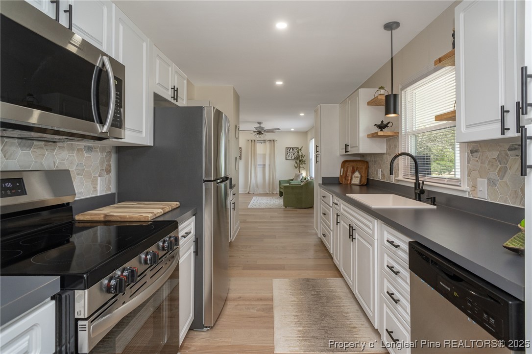 214 South 6th Street Spring Lake, NC 28390 - Photo 10 of 47