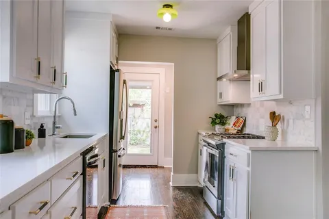 $549,000 | 302 North Waverly Drive, Dallas, TX 75208