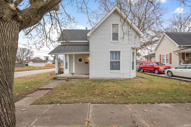 $164,900 | 1325 South K Street, Elwood, IN 46036