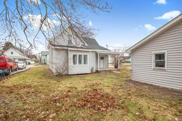 $164,900 | 1325 South K Street, Elwood, IN 46036