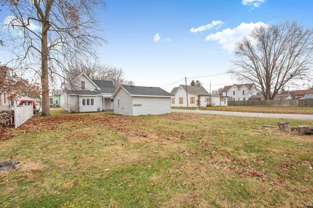 $164,900 | 1325 South K Street, Elwood, IN 46036