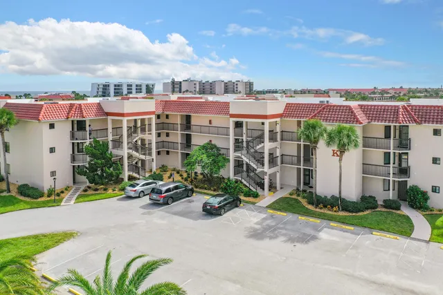 a view of an entryway of a house
