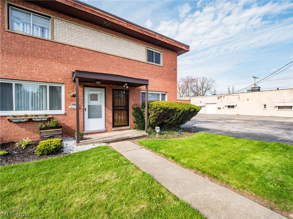 16211 Rockside Road Maple Heights, OH 44137 - Photo 1 of 25