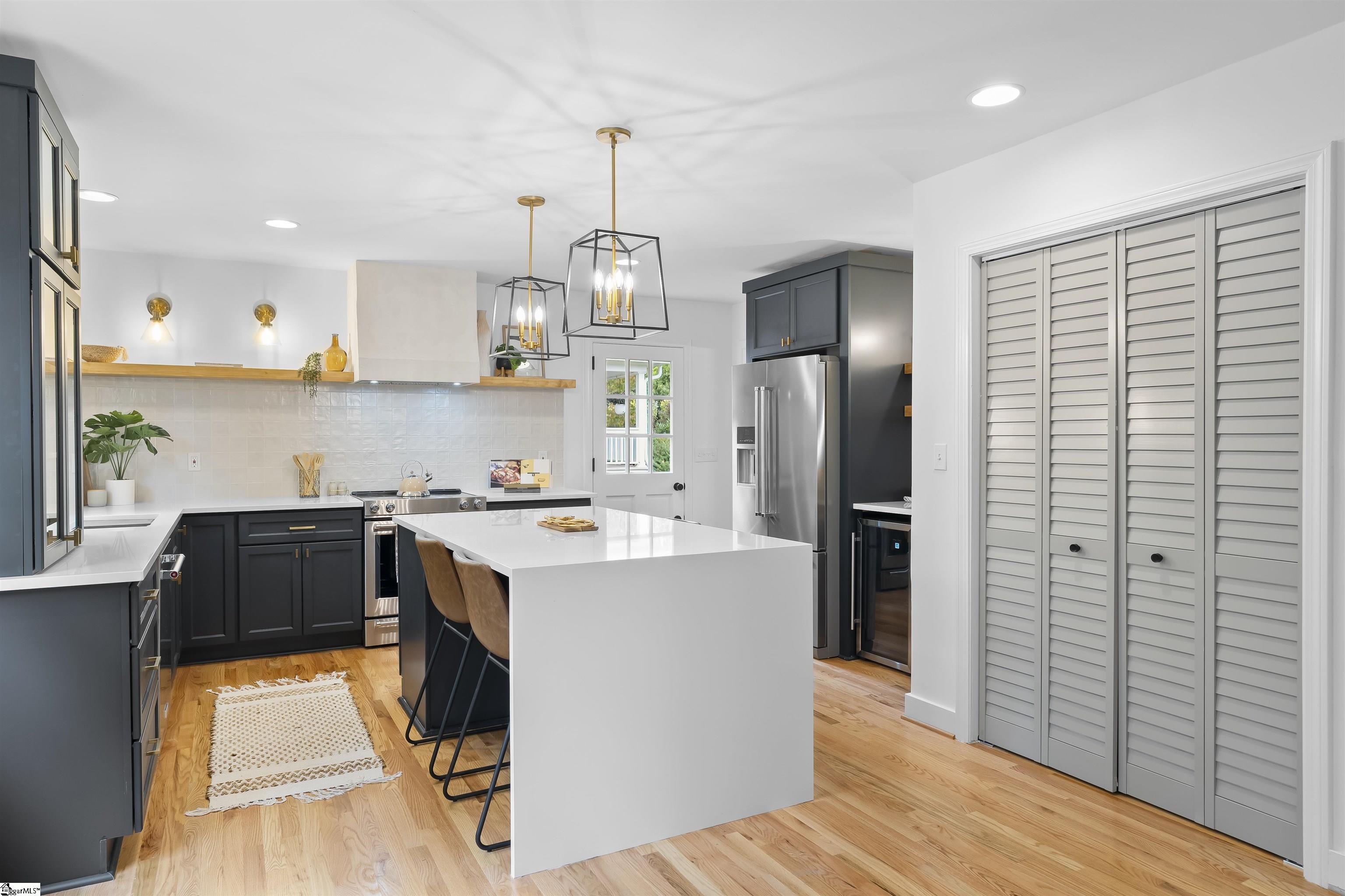 210 Hermitage Road Greenville, SC 29615 - Photo 12 of 36