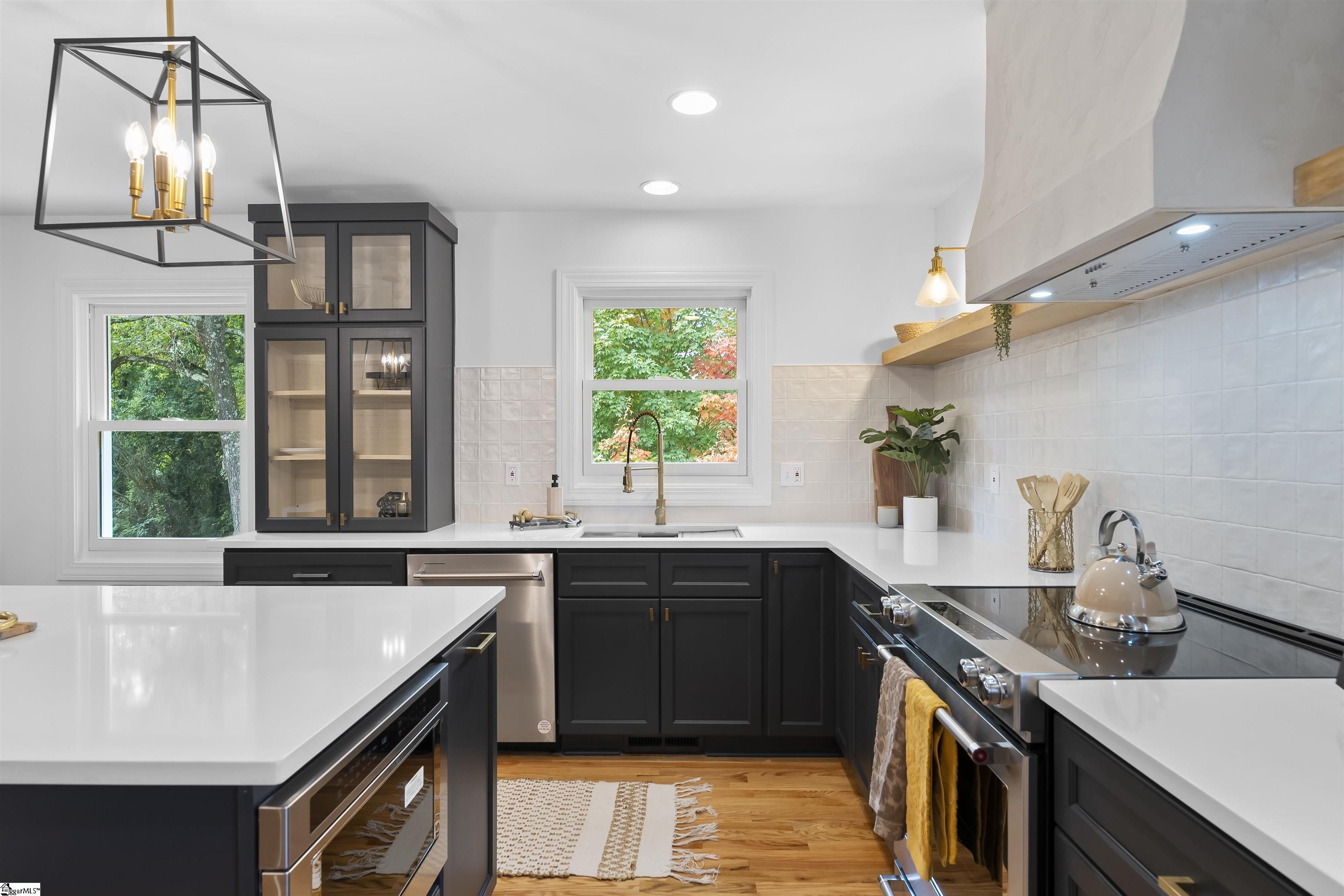 210 Hermitage Road Greenville, SC 29615 - Photo 13 of 36