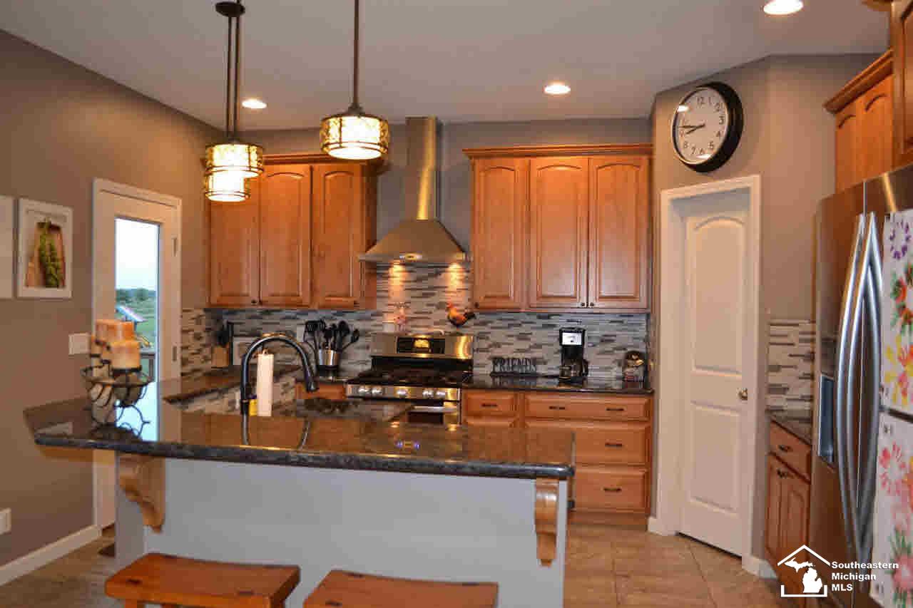 1770 West Rauch Temperance, MI 48182 - Photo 5 of 20 21189022-4.JPG