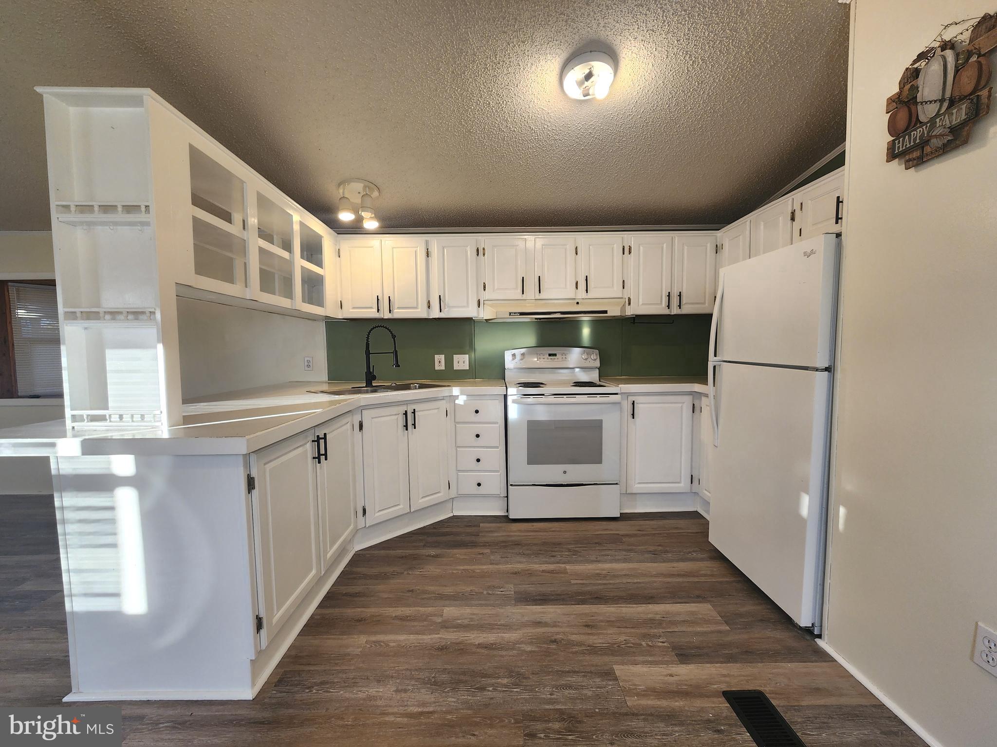 63 Walker Avenue Gettysburg, PA 17325 - Photo 8 of 33