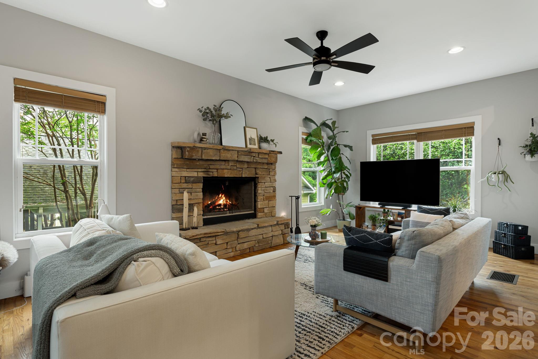 29 Winding Road Asheville, NC 28803 - Photo 5 of 33 Gallery Image 5
