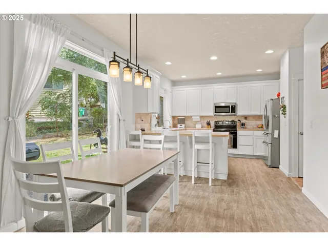 $500,000 | 5709 Southeast 18th Court, Gresham, OR 97080