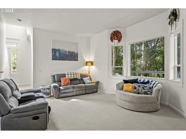 $500,000 | 5709 Southeast 18th Court, Gresham, OR 97080