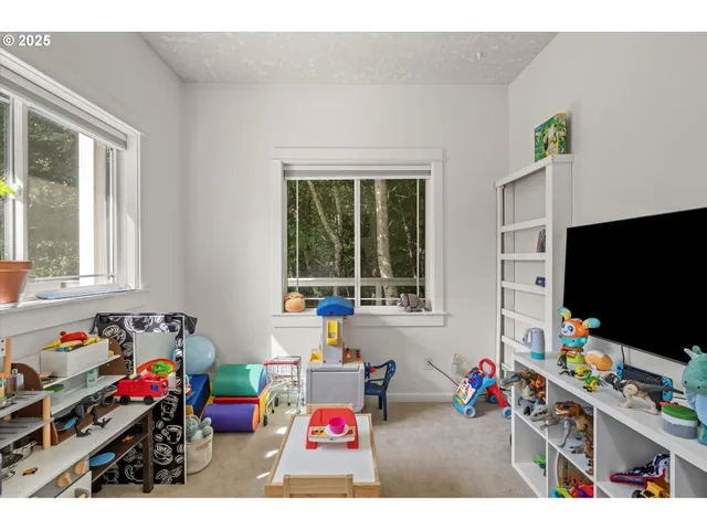 $500,000 | 5709 Southeast 18th Court, Gresham, OR 97080