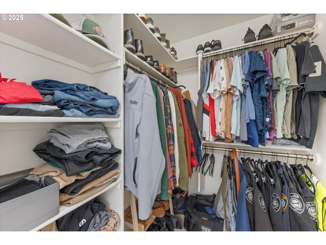 $500,000 | 5709 Southeast 18th Court, Gresham, OR 97080