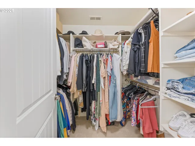 $500,000 | 5709 Southeast 18th Court, Gresham, OR 97080