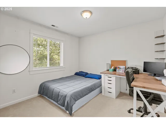 $500,000 | 5709 Southeast 18th Court, Gresham, OR 97080