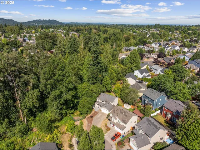 $500,000 | 5709 Southeast 18th Court, Gresham, OR 97080