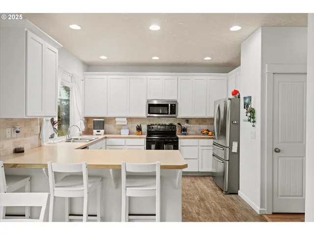 $500,000 | 5709 Southeast 18th Court, Gresham, OR 97080