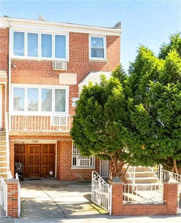 $1,699,000 | 195 Bay 46th Street | Gravesend