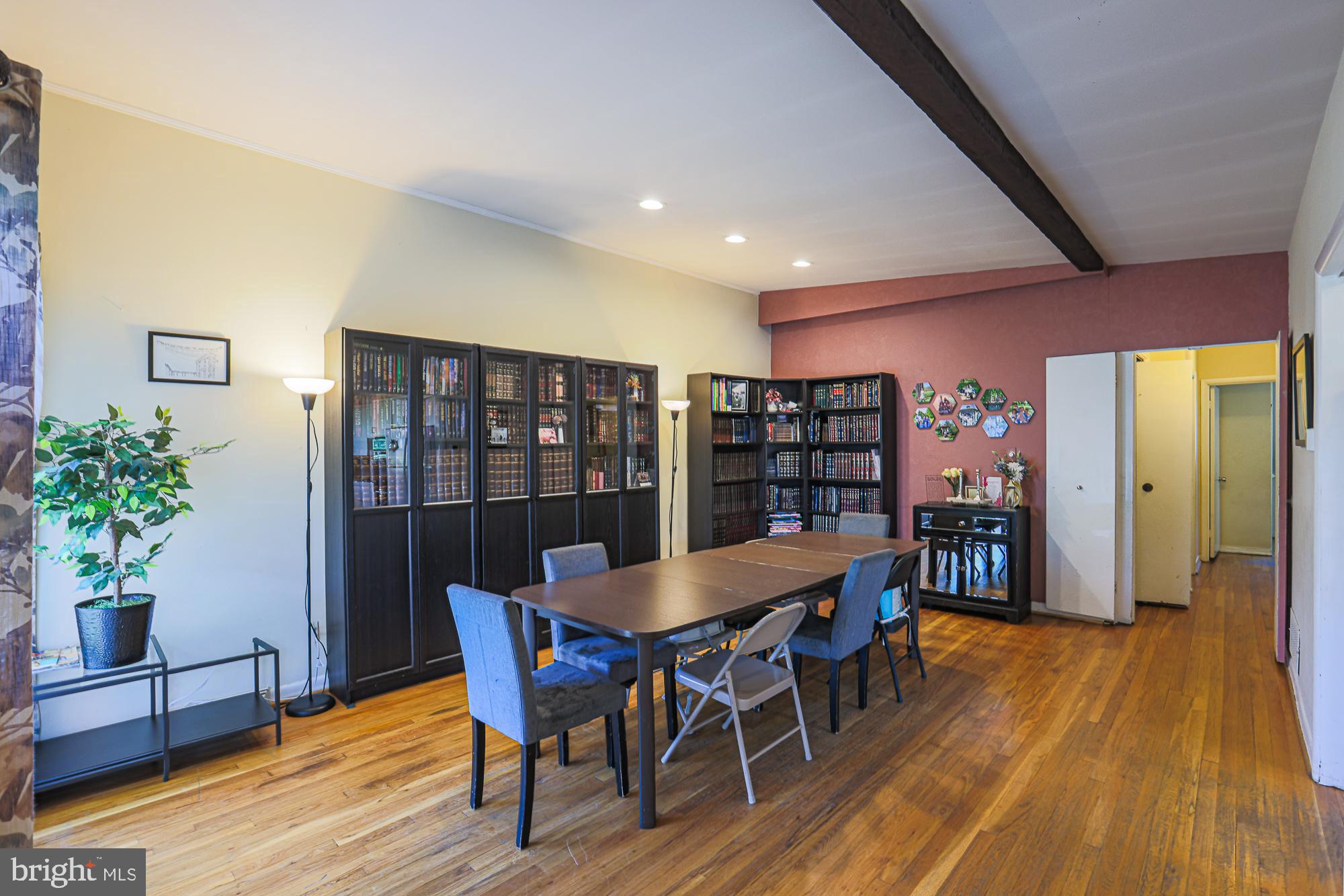 2451 Forest Green Road Baltimore, MD 21209 - Photo 10 of 32