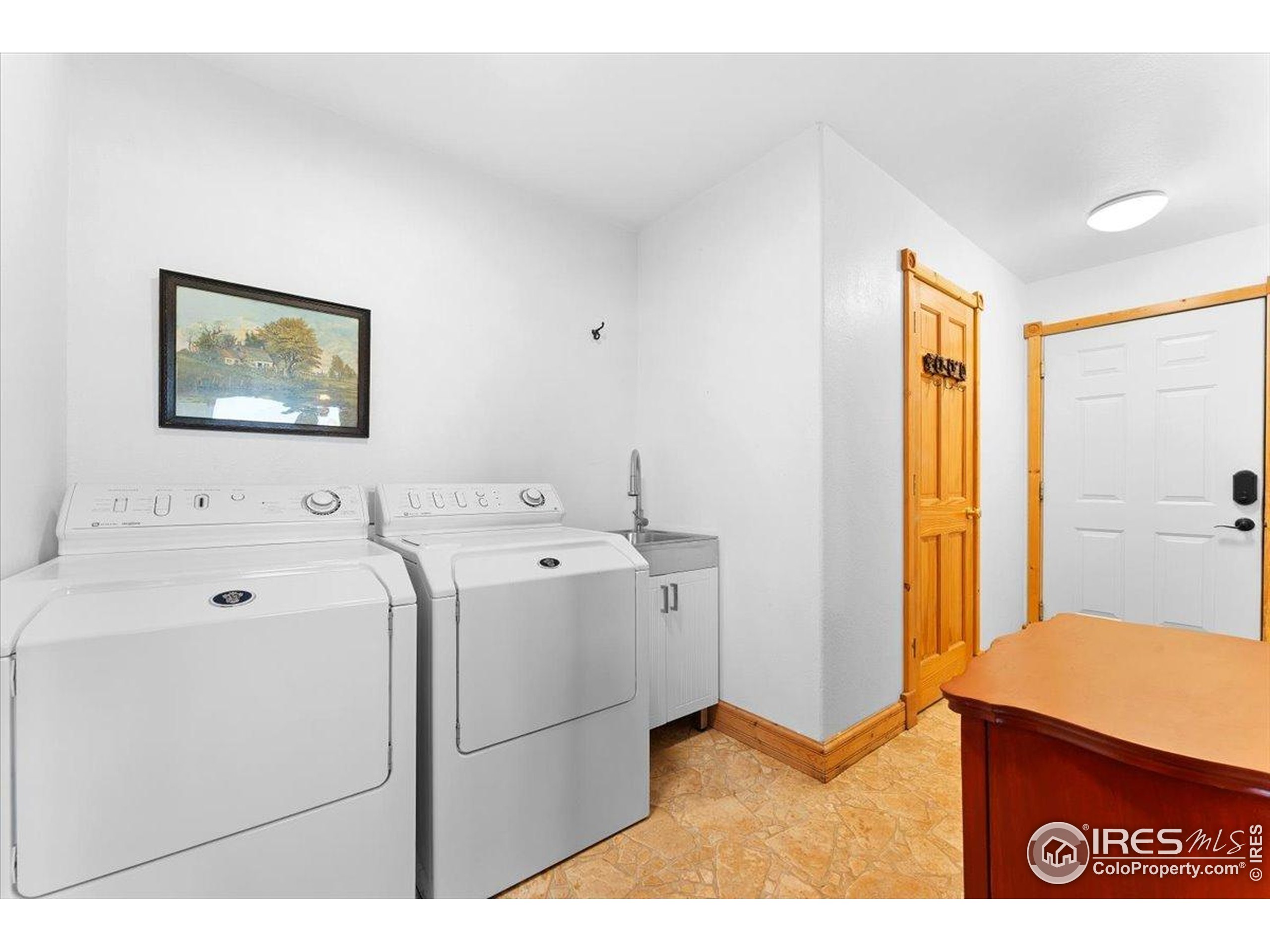 1721 West Co Road 68 Fort Collins, CO 80524 - Photo 24 of 50 a view of bathroom with dual sinks