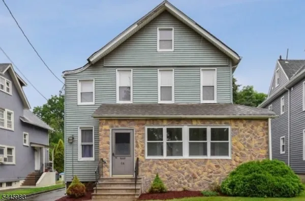 $3,650 | 84 Grove Street, Unit 1, Montclair, NJ 07042
