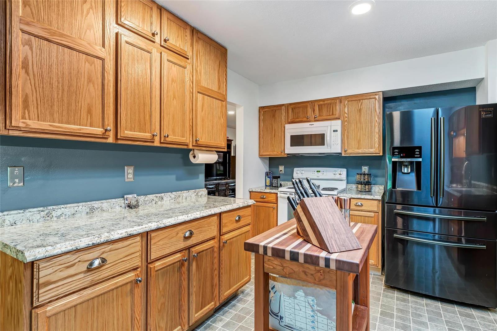 405 Bull Run Road Belleville, IL 62221 - Photo 9 of 30
