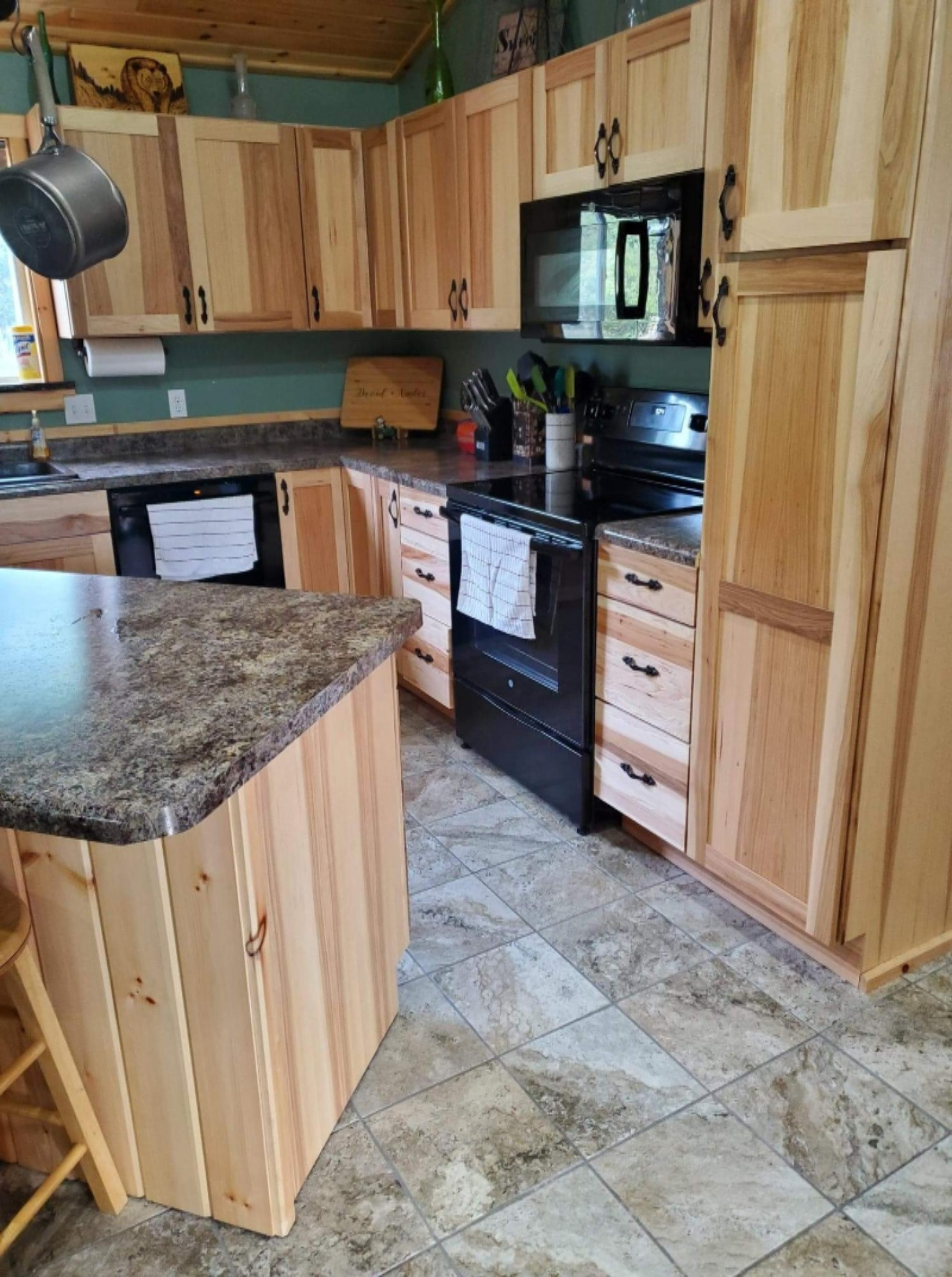 5503 Hillman Road Lakeview, MI 48850 - Photo 3 of 17 received_500560054011016