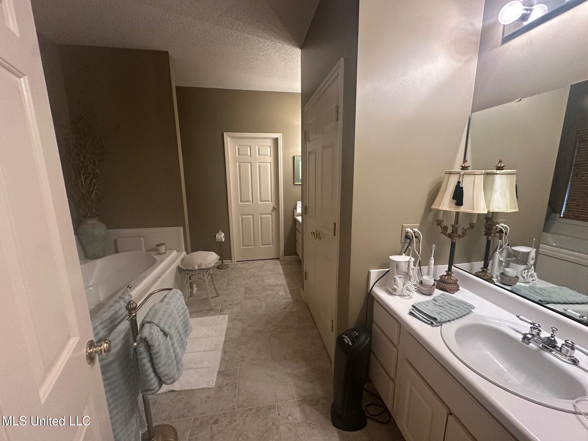 23 Oakridge Road Boyle, MS 38730 - Photo 11 of 26 C Bathroom