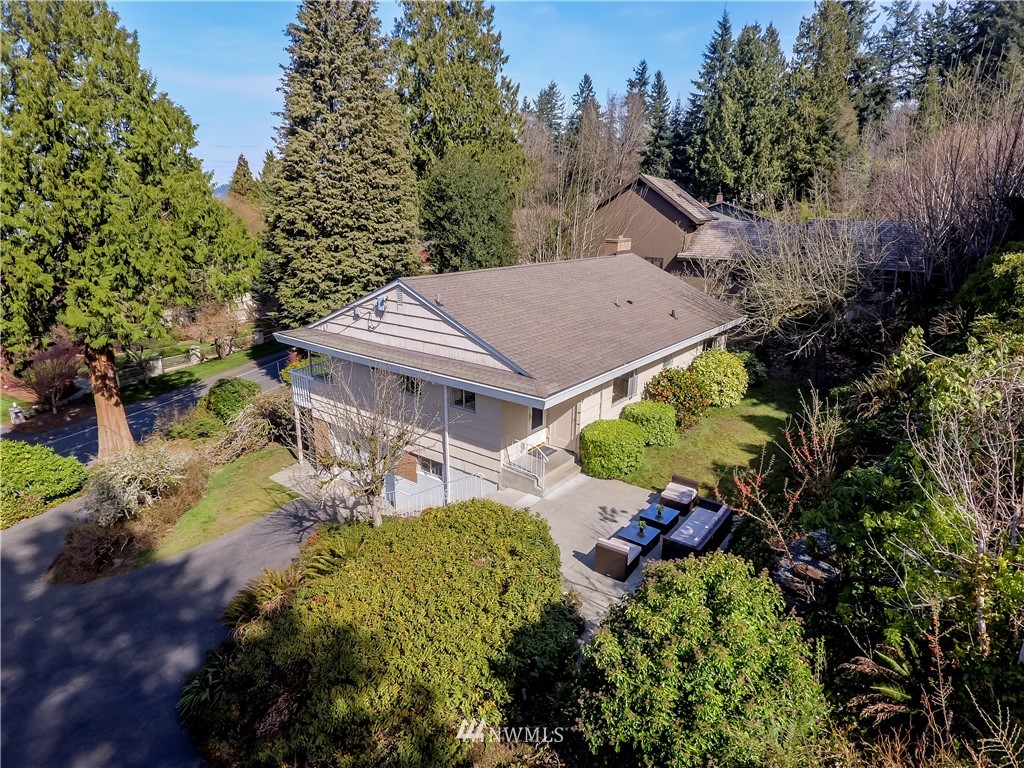 8302 Talbot Road Edmonds, WA 98026 - Photo 22 of 23 Gallery Image 22