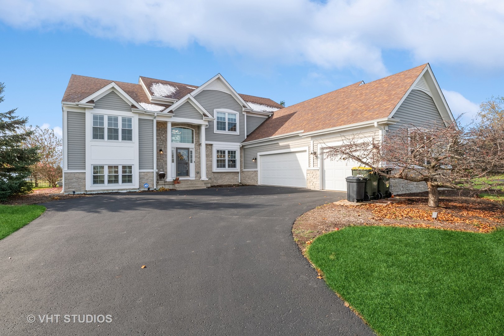 9103 Jeffrey Court Spring Grove, IL 60081 - Photo 3 of 34 Gallery Image 3