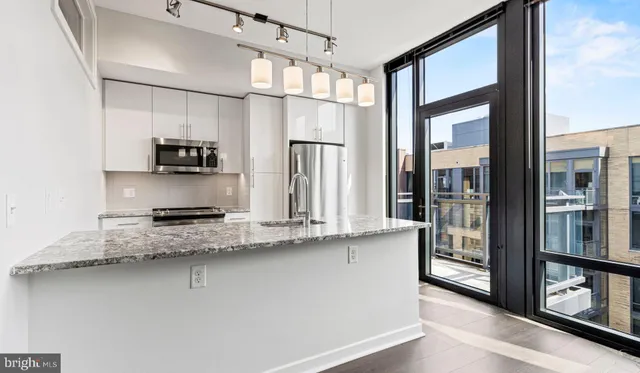 $5,344 | 8300 Wisconsin Avenue, Unit 3B1749, Bethesda, MD 20814