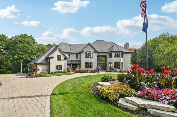 $3,750,000 | 3001 Glen Eagles Court, St. Charles, IL 60174