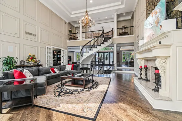 $3,750,000 | 3001 Glen Eagles Court, St. Charles, IL 60174