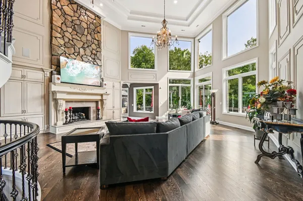 $3,750,000 | 3001 Glen Eagles Court, St. Charles, IL 60174