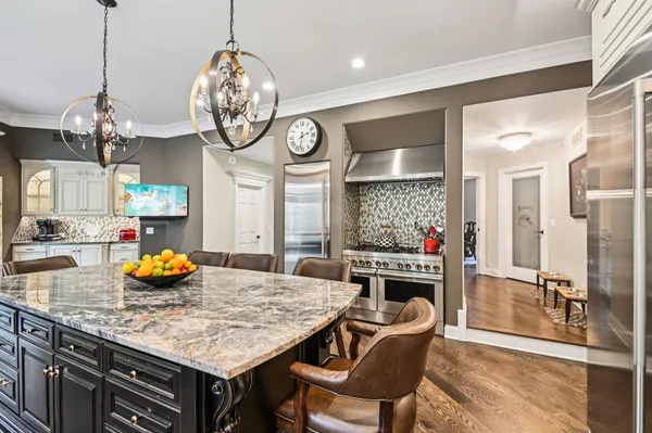 $3,750,000 | 3001 Glen Eagles Court, St. Charles, IL 60174