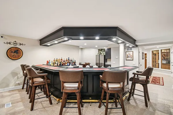 $3,750,000 | 3001 Glen Eagles Court, St. Charles, IL 60174