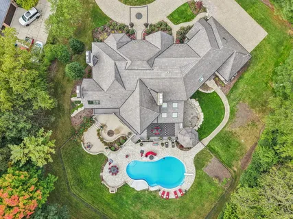 $3,750,000 | 3001 Glen Eagles Court, St. Charles, IL 60174