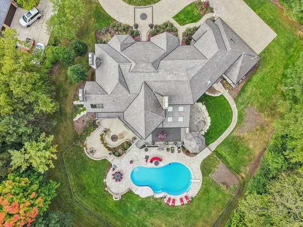 $3,750,000 | 3001 Glen Eagles Court, St. Charles, IL 60174
