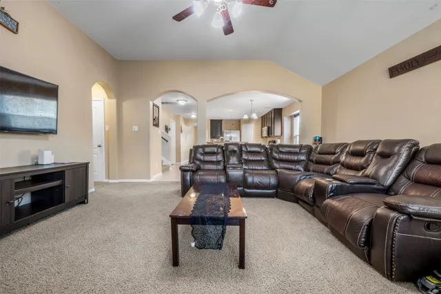 $295,000 | 314 Gulf Winds Drive, Bacliff, TX 77518