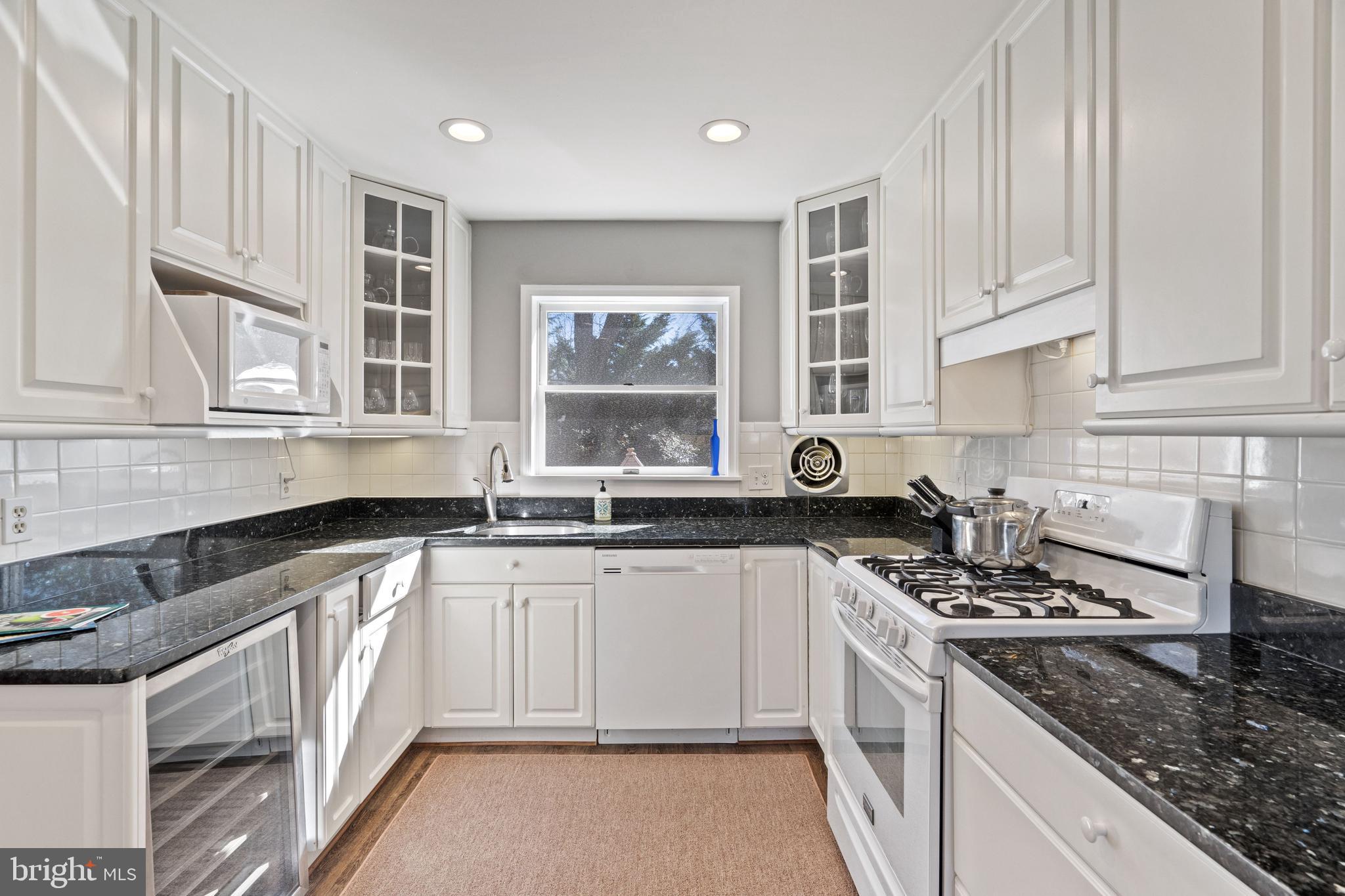 8409 Fort Hunt Road Alexandria, VA 22308 - Photo 12 of 44