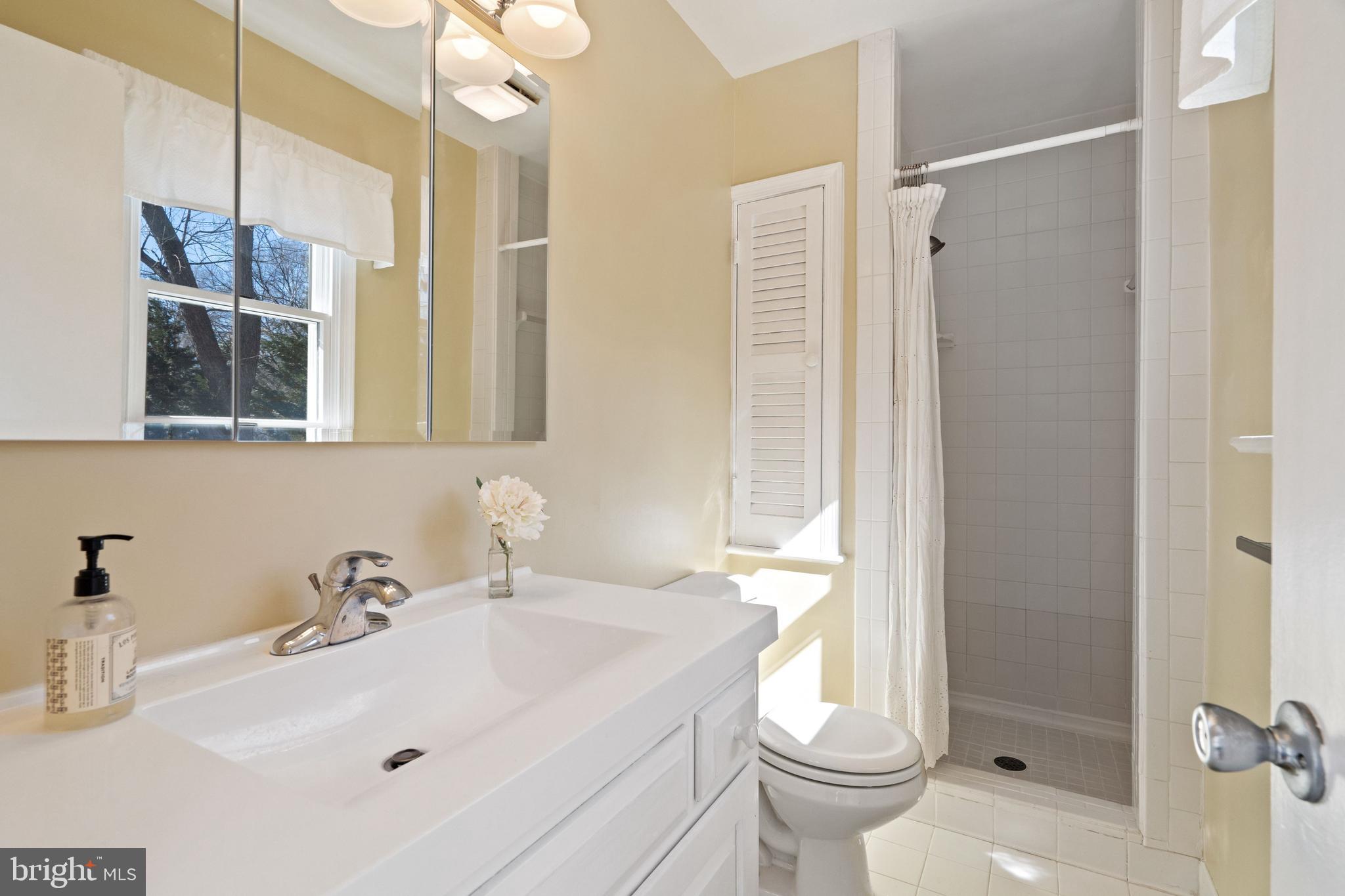 8409 Fort Hunt Road Alexandria, VA 22308 - Photo 19 of 44